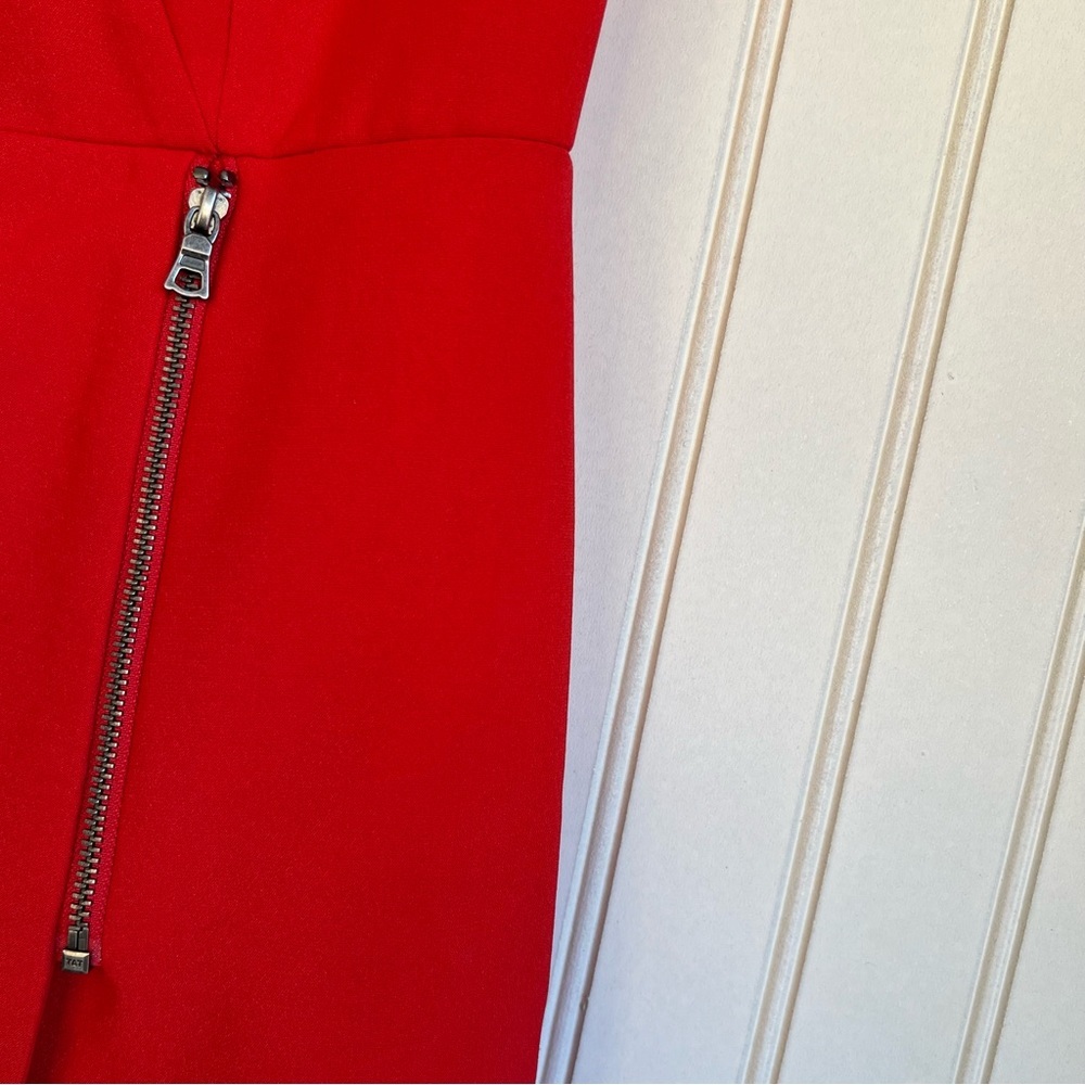Alice + Olivia Size 4 Red Lennon Surplice Sleeveless side Zip Mini Dress - Picture 7 of 8